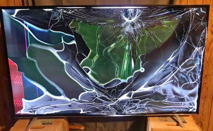 This Broken Television Looks Like A Piece Of Art