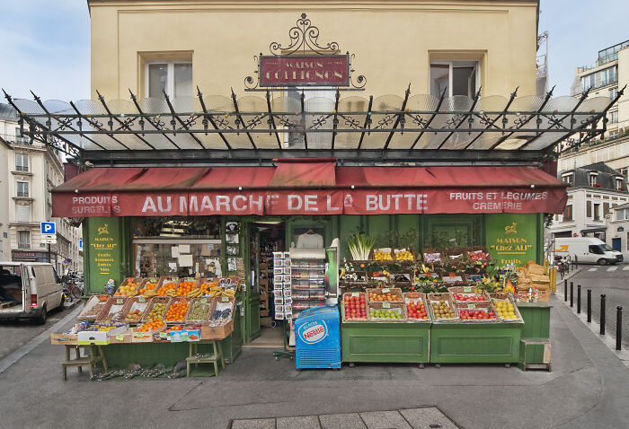Local food market in the streets of Paris 