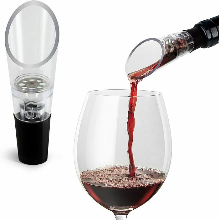 Wine Aerator stuck on a wine bottle cap 