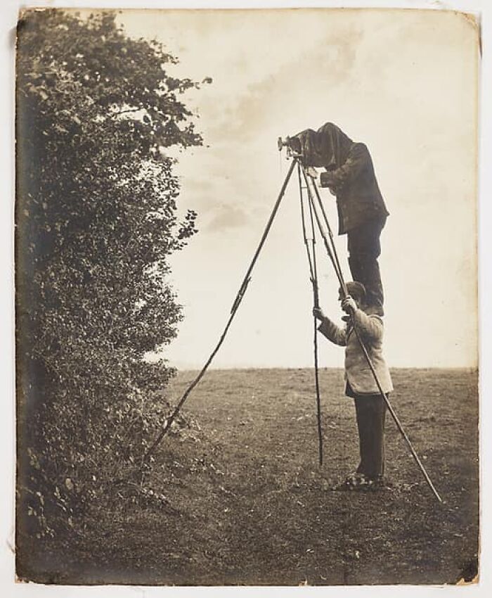 The Efforts Of Taking A Photo Over 100 Years Ago! 