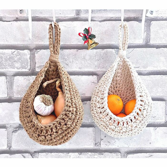 2jute Hanging Baskets- My Favotit! It Can Also Be A Storehouse For Fruits And Vegetables. I Often Use It To Decorate For Harvest, New Years Or Easter!