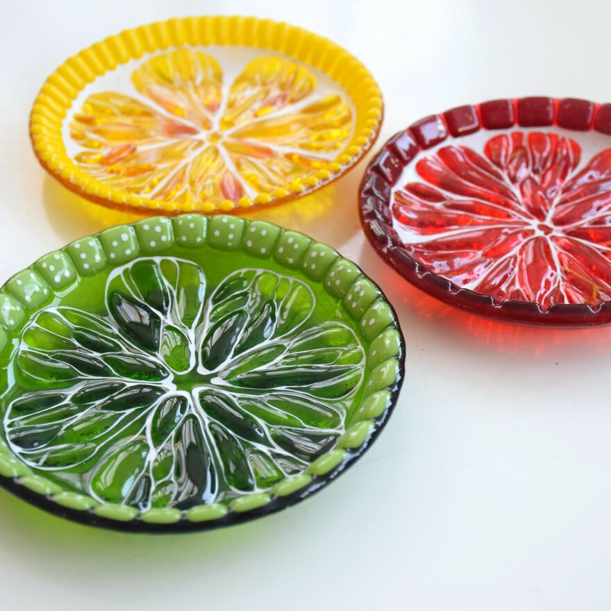 Hello. My Name Is Tatyana And I Make Beautiful Glassware Using Fusing Technique. My Favorite Work Is Small Plates In The Shape Of A Lemon For Nuts And Berries. Hello. My Name Is Tatyana And I Make Beautiful Glassware Using Fusing Technique. My Favorite Work Is Small Plates In The Shape Of A Lemon For Nuts And Berries.