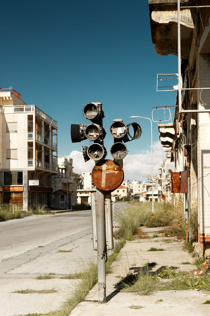 I Photograph The Largest Ghost Town In The World "Famagusta-Varosha"