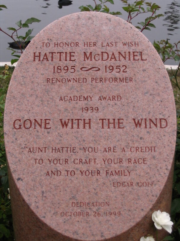 Hattie-McDaniel-Cenotaph-63cadf1523404.jpg