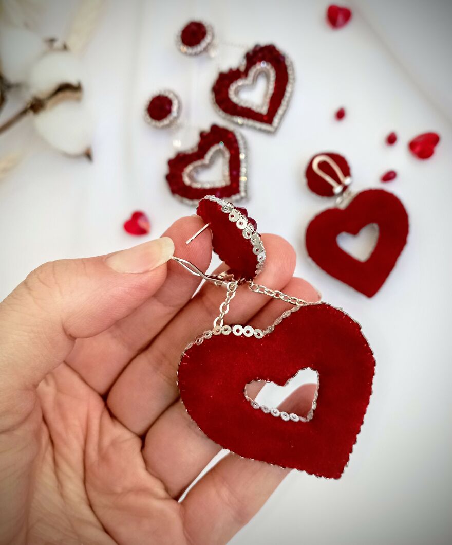 Handmade Heart Shaped Earrings💗