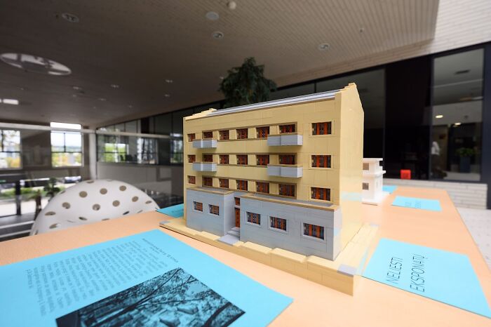 Creating LEGO Models Is My Passion, Therefore I Decided Recreate One Of The Most Iconic Buildings In Lithuania From LEGO Bricks – The Iljinai Family House