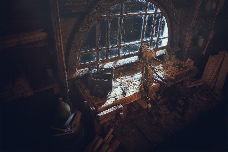 I Crafted My Own Pinocchio Diorama Inside A Guitar (10 Pics)