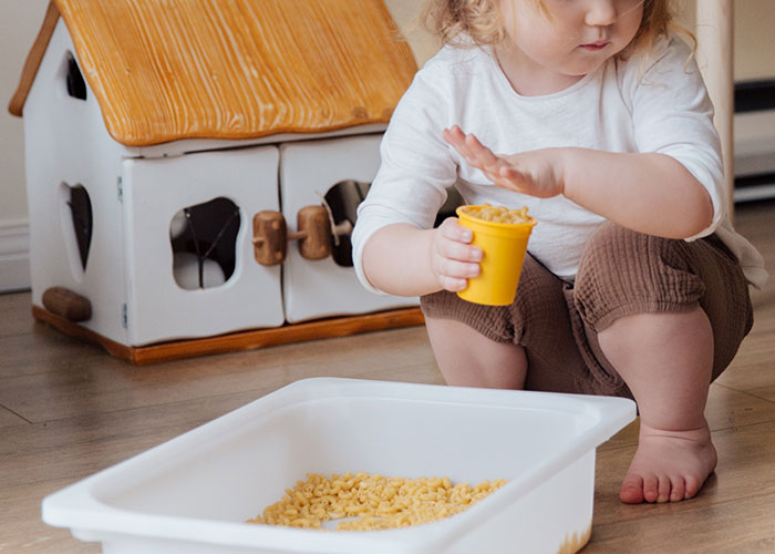 "Here Are A Few Things You Can Worry Less About": Mom Starts A Thread With "Anti-Advice" For Parents "Here Are A Few Things You Can Worry Less About": Mom Starts A Thread With "Anti-Advice" For Parents