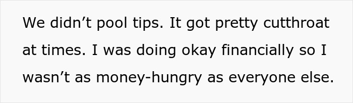 Waitress Loses Her Well-Tipping Table After Absolutely Insisting She Needs To Do Her Makeup For 15 Minutes Waitress Loses Her Well-Tipping Table After Absolutely Insisting She Needs To Do Her Makeup For 15 Minutes