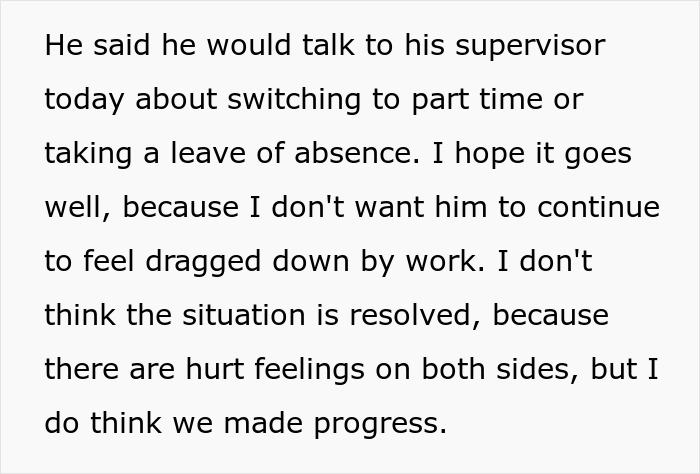 "My Son Is Clearly Resenting Us": Dad Gives $4k Christmas Gift To His Daughter And $800 Gifts To His Son, Son Gets Upset "My Son Is Clearly Resenting Us": Dad Gives $4k Christmas Gift To His Daughter And $800 Gifts To His Son, Son Gets Upset
