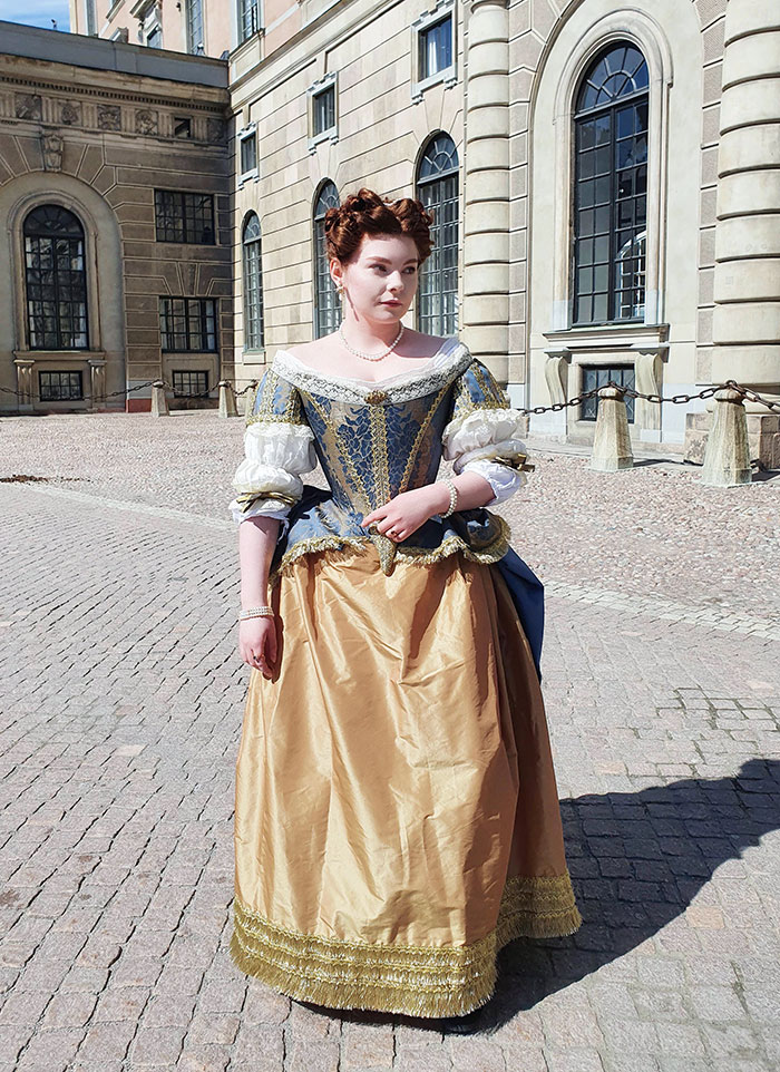 I Made A 1670s Court Gown In Three Parts