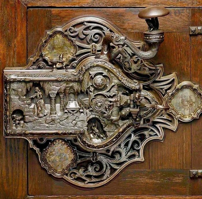 Magnífica cerradura de puerta hecha a mano con oro, plata y bronce por Frank Koralewski en 1911
