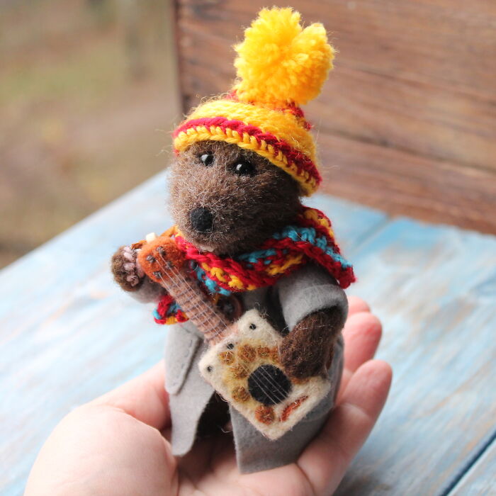 I Create Cute Animals From Natural Wool And Here Are My Recreations Of Otter Emmett And His Friends (7 Pics)