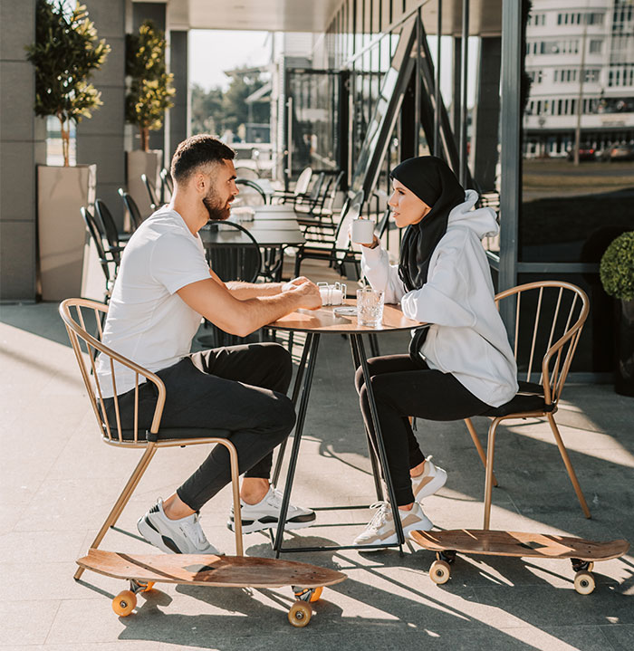 "She Manipulates You In Small Ways": TikTokers Split The Internet After Revealing 3 Major Red Flags In Women "She Manipulates You In Small Ways": TikTokers Split The Internet After Revealing 3 Major Red Flags In Women