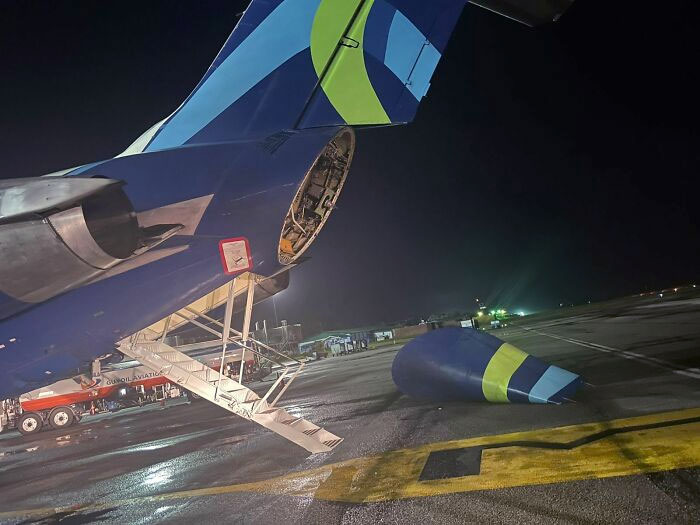 Ground Staff Pulled The Wrong Handle And MD-80's Butt Fell Off