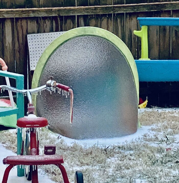 El hielo hace que el arco de fútbol de mi hijo parezca de cristal 