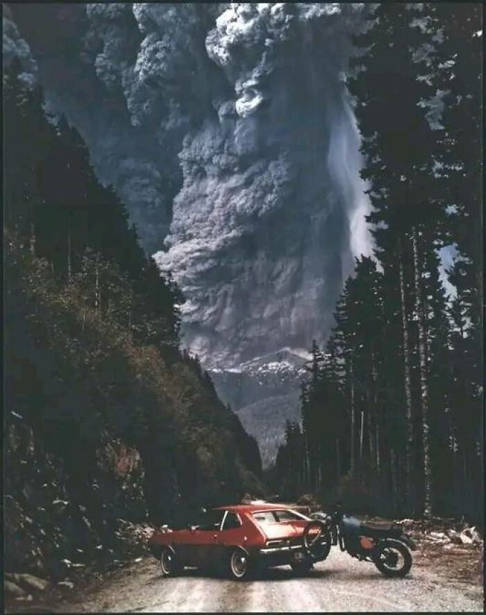 Richard Lasher se dirigía a montar en bicicleta cuando el Monte Santa Helena entró en erupción delante de él (1980)