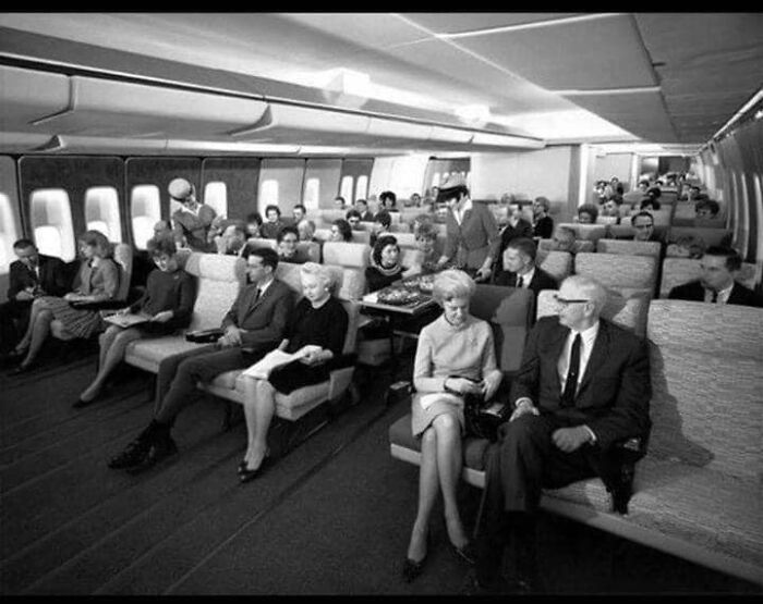 Así eran los asientos de clase turista de Pan Am 747 en los años 60