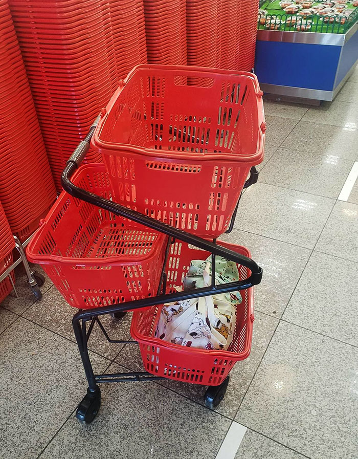 Some Grocery Carts In Japan Are Designed To Stack Everything Vertically, And To Cut Down On Aisle Congestion