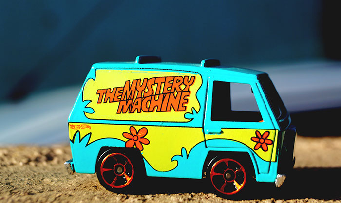 the mystery machine van