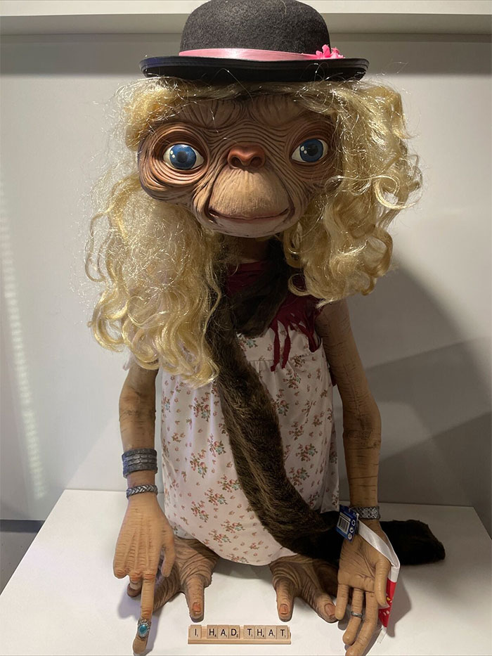 E.T. The Extra-Terrestrial toy with hairs and clothes