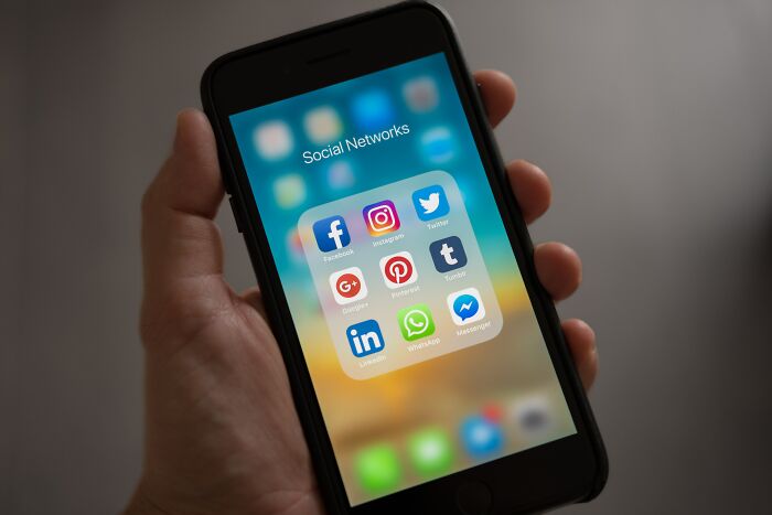 Social Media Apps On Mobile Phones 