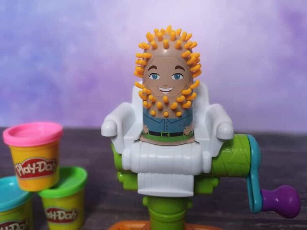 play-doh-fuzzy-pumper-buzz-n-cut-barber-shop-8-63d1ad251e879.jpg