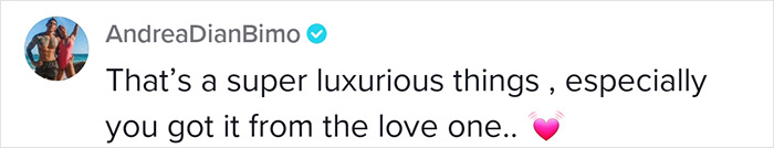17 Y.O. Who Gets Mocked For Calling Her $80 Bag “Luxury” Is Invited To The Headquarters Of The Brand After Clapping Back At Haters 17 Y.O. Who Gets Mocked For Calling Her $80 Bag “Luxury” Is Invited To The Headquarters Of The Brand After Clapping Back At Haters