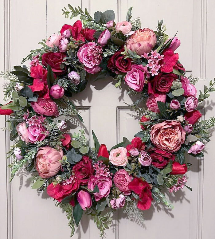 This Stunning Wreath For Valentine's Day