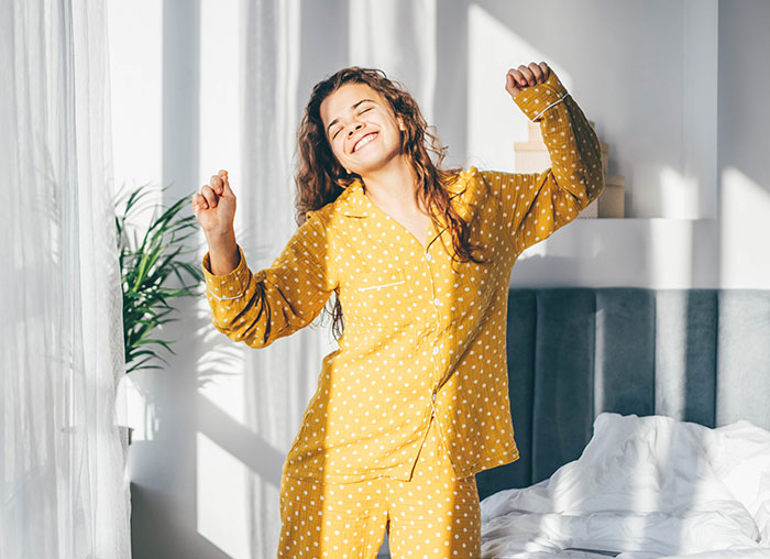 Woman Sparks Heated Discussion By Admitting She Doesn’t Wash Pajamas After Every Wear Woman Sparks Heated Discussion By Admitting She Doesn’t Wash Pajamas After Every Wear