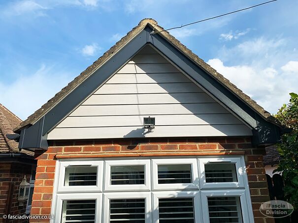 weatherboard-cladding-anthracite-fascia-and-guttering-the-fascia-division-min-63c9296611504.jpg