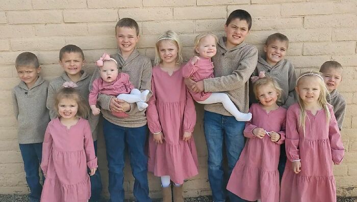 "Little House In The High Desert": This Couple Had 12 Kids In 12 Years