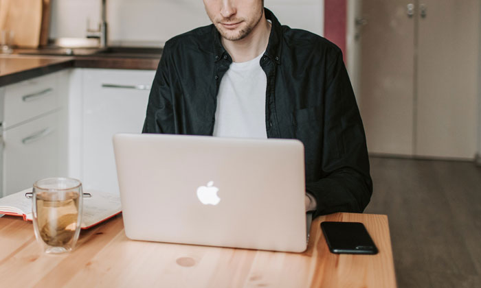 Woman Can’t Bear The Extreme Noise Her Neighbor’s Toddler Makes, Asks Online If She Should File Yet Another Complaint That Might Lead To Eviction Woman Can’t Bear The Extreme Noise Her Neighbor’s Toddler Makes, Asks Online If She Should File Yet Another Complaint That Might Lead To Eviction