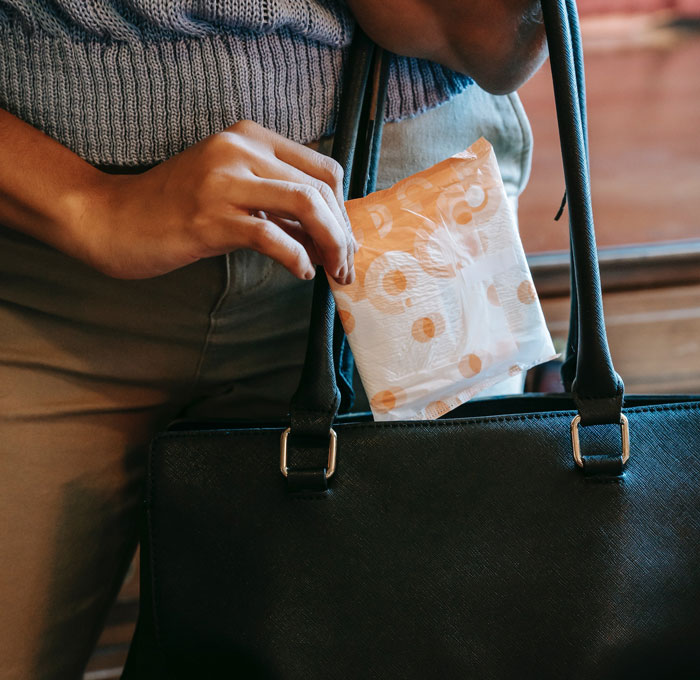 Guy Gets Called A Jerk For “Leaving Out” His Ex From 10 Y.O. Daughter’s “First Period” Milestone Guy Gets Called A Jerk For “Leaving Out” His Ex From 10 Y.O. Daughter’s “First Period” Milestone