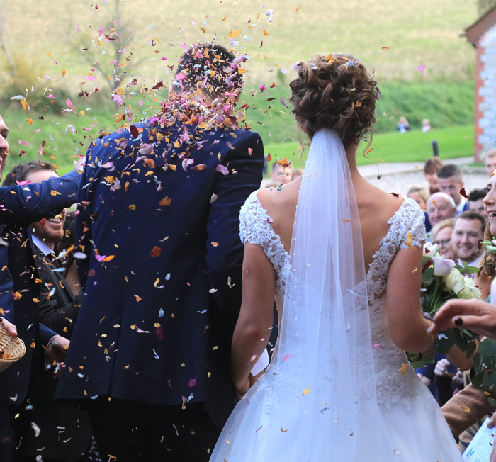 Woman Wonders “AITA For Refusing To Be My Sister’s MOH Because She’s Marrying My Ex?” Woman Wonders “AITA For Refusing To Be My Sister’s MOH Because She’s Marrying My Ex?”