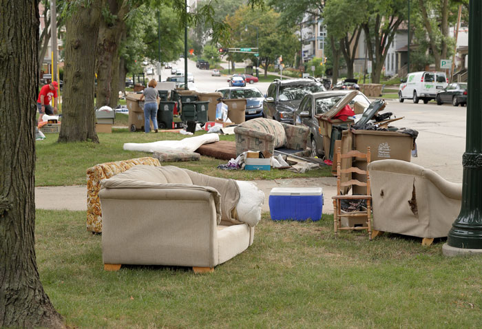 Knowing Their Home Is Tiny, Students Get Revenge On Neighbors Who Stole Furniture From Their House By Not Taking It Back Knowing Their Home Is Tiny, Students Get Revenge On Neighbors Who Stole Furniture From Their House By Not Taking It Back