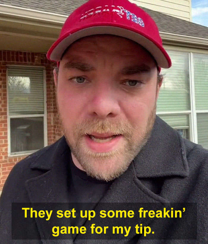 "I'm At A Place Of Employment, Not Here To Play": Server Shuts Down Customer Who Tried To Turn His Tip Into Content For Their Video "I'm At A Place Of Employment, Not Here To Play": Server Shuts Down Customer Who Tried To Turn His Tip Into Content For Their Video