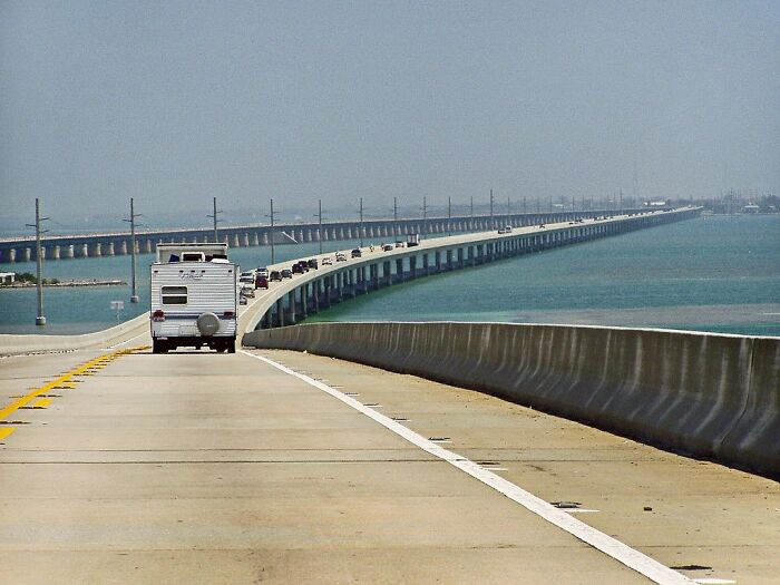 Picture of Miami to Key West road with cars