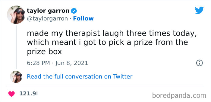 Funny-Tweets-About-Therapy