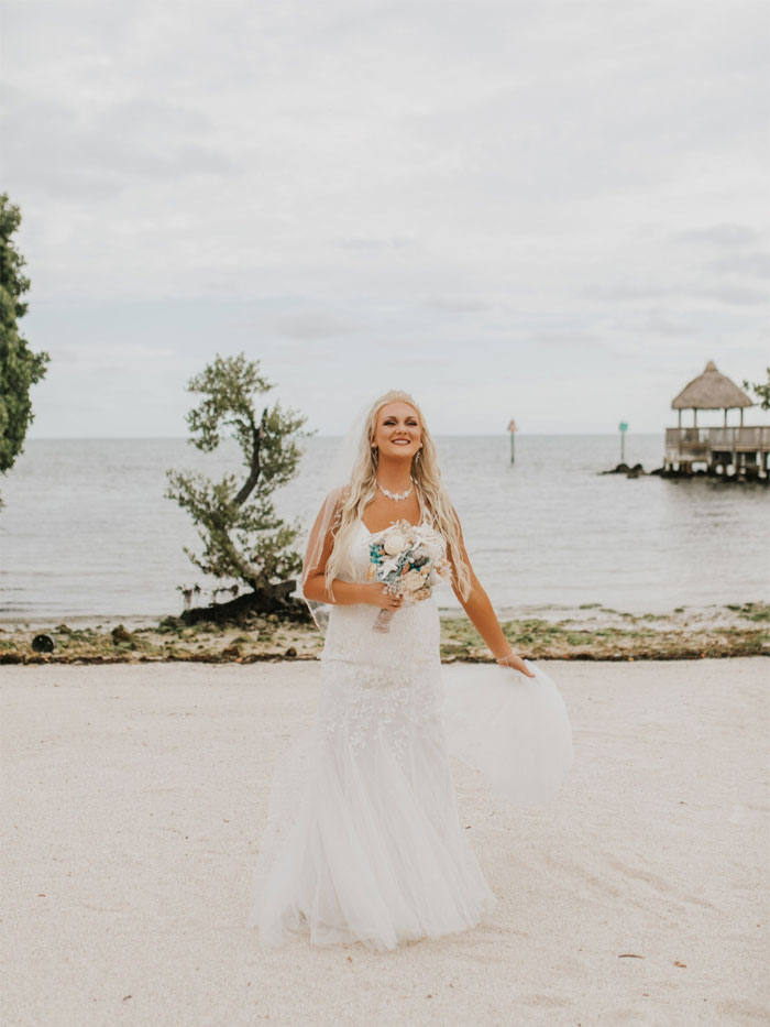 Bride Livid MIL Shows Up In A Near-Identical Wedding Gown And Starts Gaslighting Her