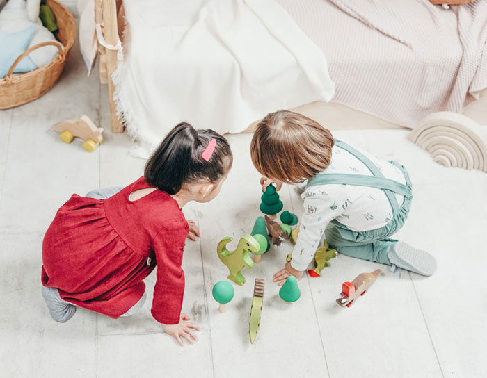 Woman Can’t Bear The Extreme Noise Her Neighbor’s Toddler Makes, Asks Online If She Should File Yet Another Complaint That Might Lead To Eviction Woman Can’t Bear The Extreme Noise Her Neighbor’s Toddler Makes, Asks Online If She Should File Yet Another Complaint That Might Lead To Eviction