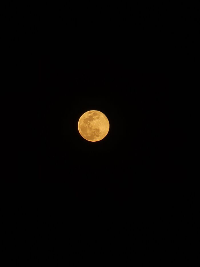 Yellow Moon In Mexico, 6th January