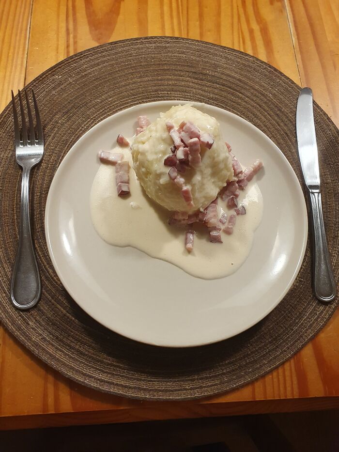 Gefillde From Saarland (Southwest Germany)...potato, Meat, Bacon And Cream