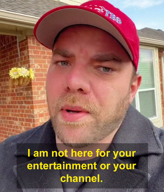 "I'm At A Place Of Employment, Not Here To Play": Server Shuts Down Customer Who Tried To Turn His Tip Into Content For Their Video "I'm At A Place Of Employment, Not Here To Play": Server Shuts Down Customer Who Tried To Turn His Tip Into Content For Their Video