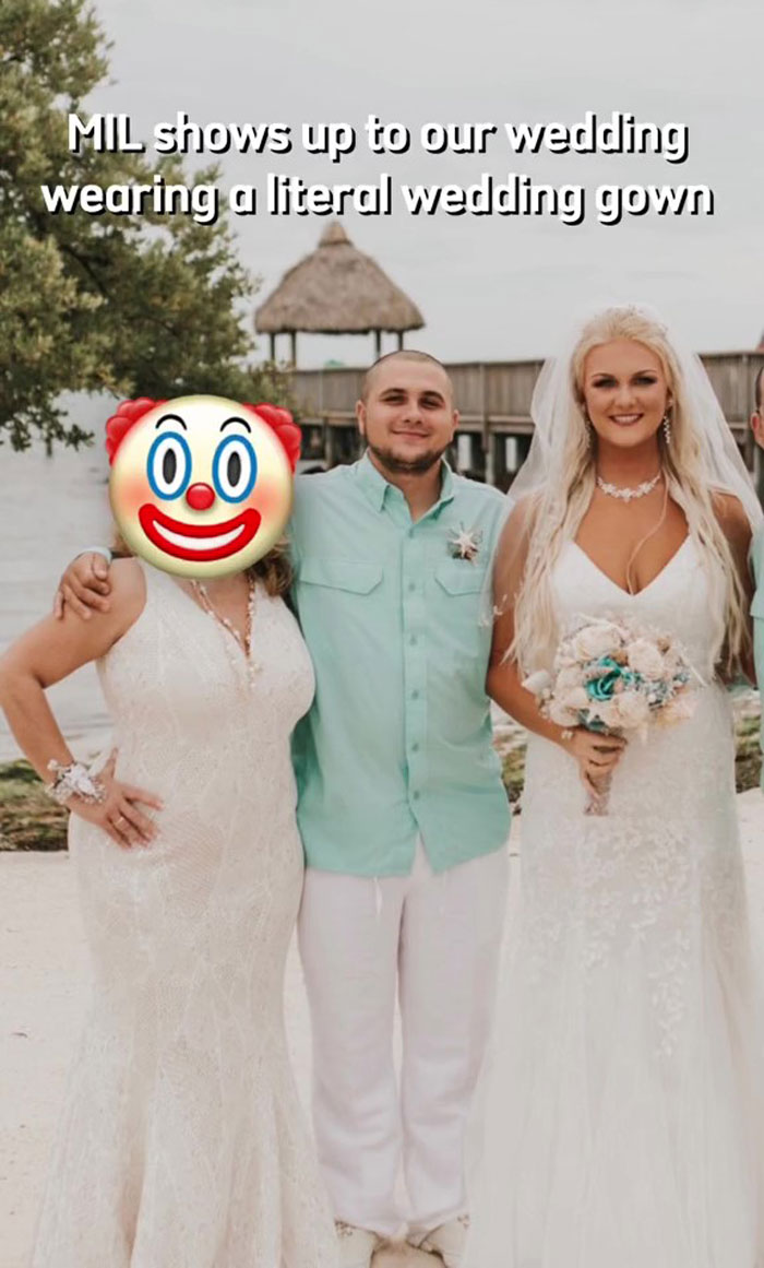Bride Livid MIL Shows Up In A Near-Identical Wedding Gown And Starts Gaslighting Her Bride Livid MIL Shows Up In A Near-Identical Wedding Gown And Starts Gaslighting Her