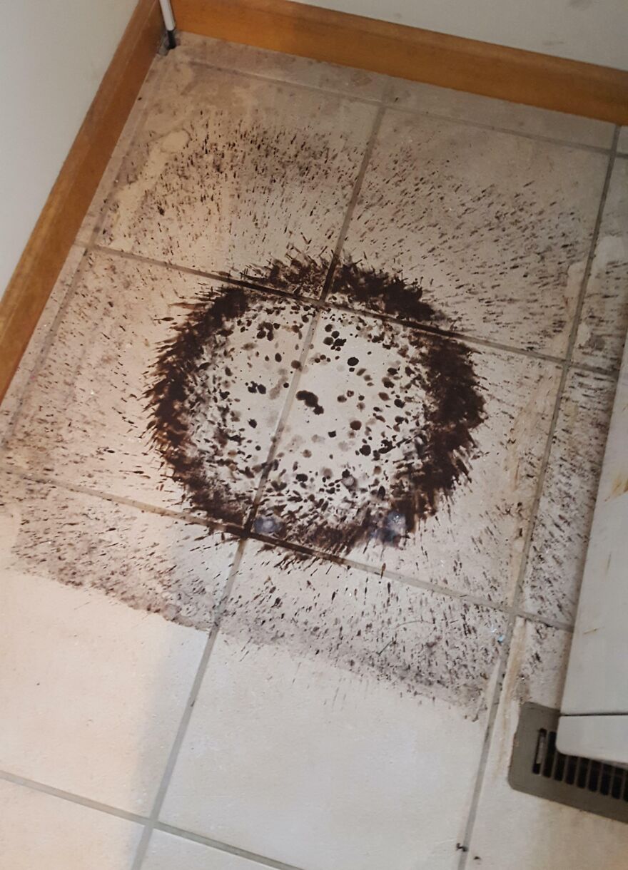 Oil Leaking From The Bottom Of A Washing Machine = Gross Spin Art