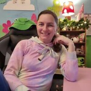 l_holloway_office avatar