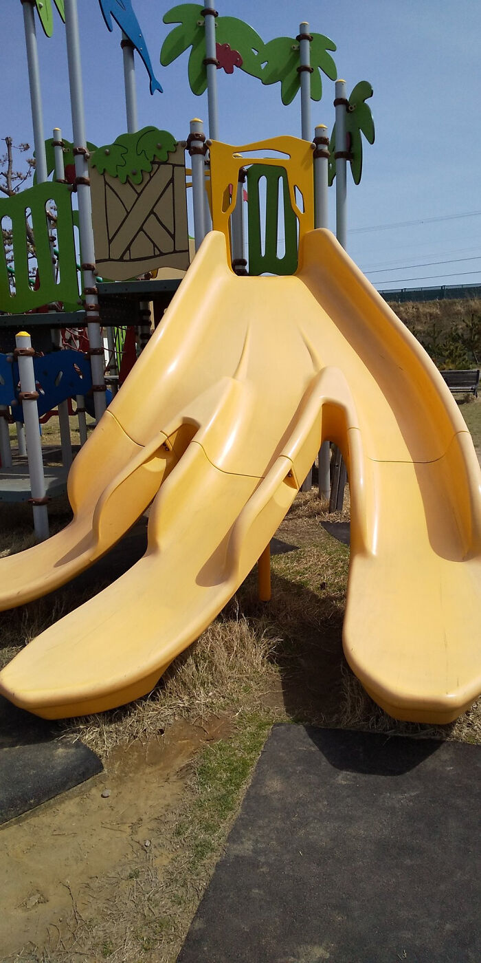 A Banana Slide That Trains Your Determination. If You Get Lost, Your Crotch Will Die