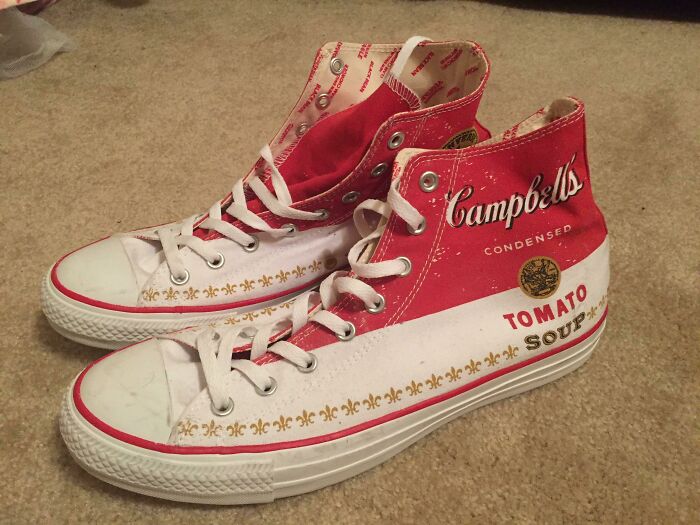 Estos zapatos de sopa de tomate Campbell’s que recibí para Navidad hace años