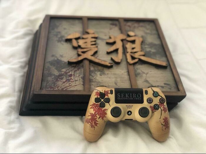 Limited Edition Sekiro: Shadows Die Twice Ps4 Console